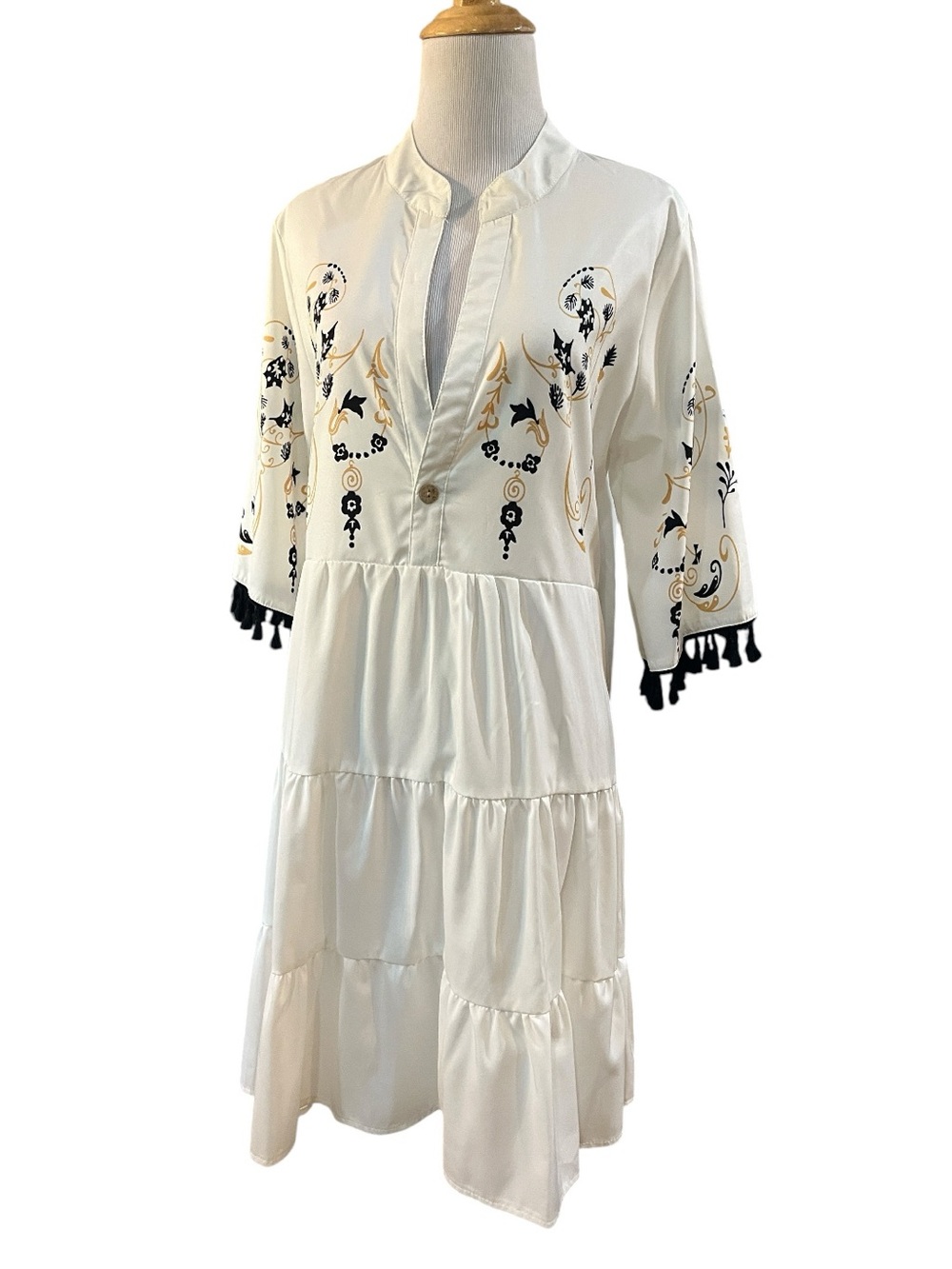 CBR BOHO RUFFLED TIERED PRARIE MIDI DRESS WITH SLEEVE TASSELS WHITE SIZE MEDIUM